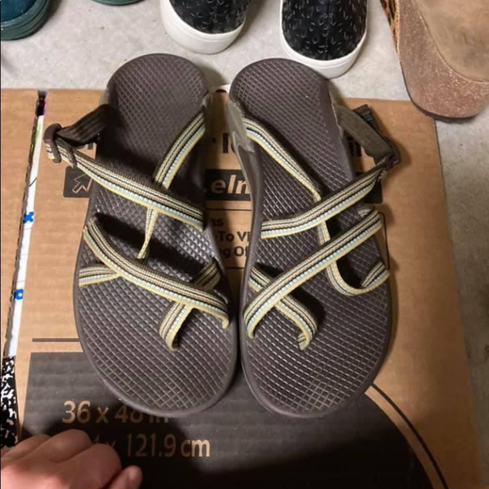Chacos size 8